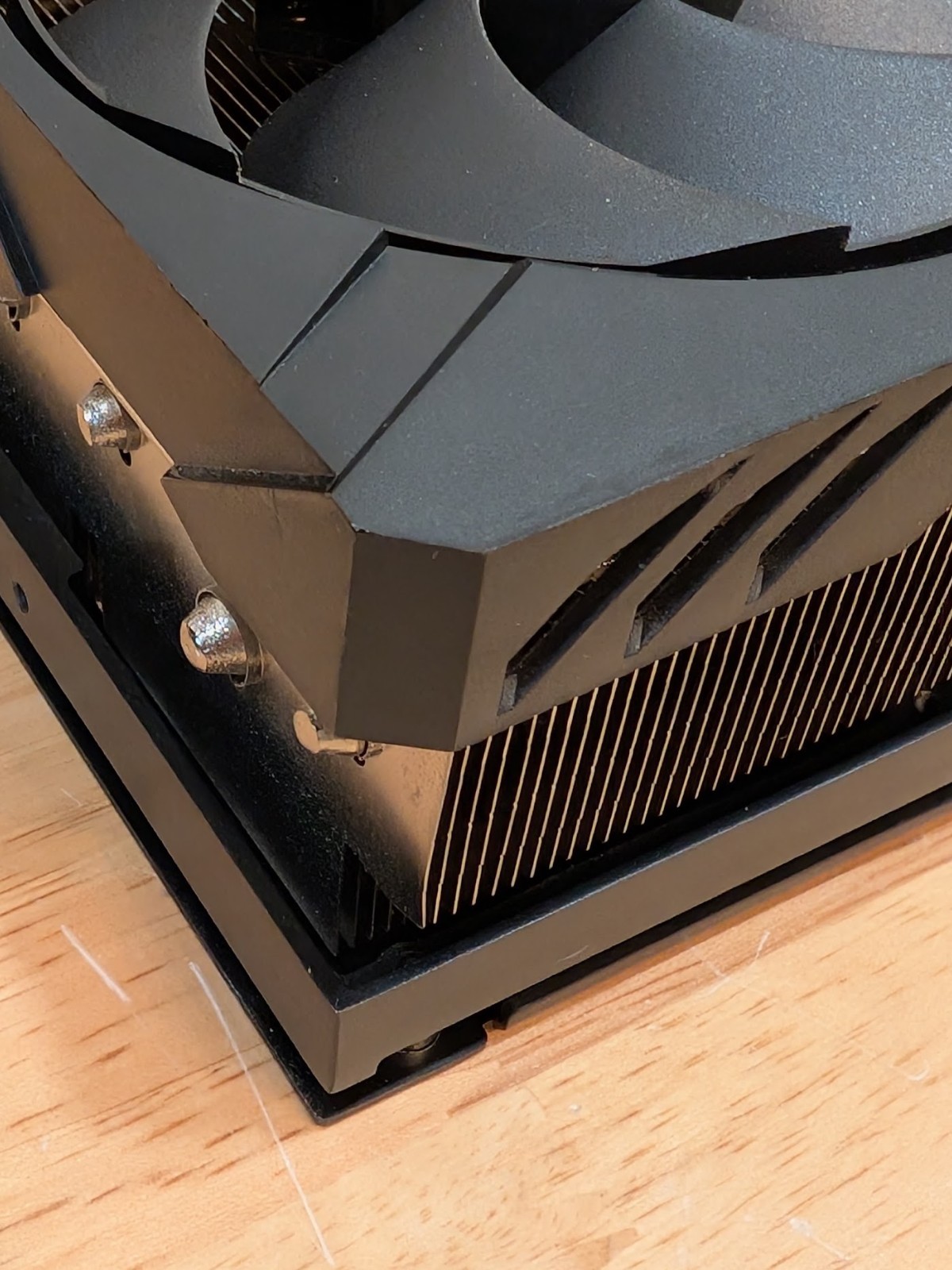 أ. عرض خاص: بطاقة الرسومات PNY - مراجعة Rtx 4090 24Gb Gddr6X وسعره
